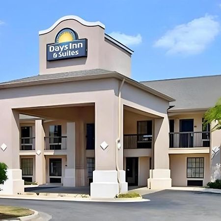 Days Inn & Suites By Wyndham Fort Valley Kültér fotó