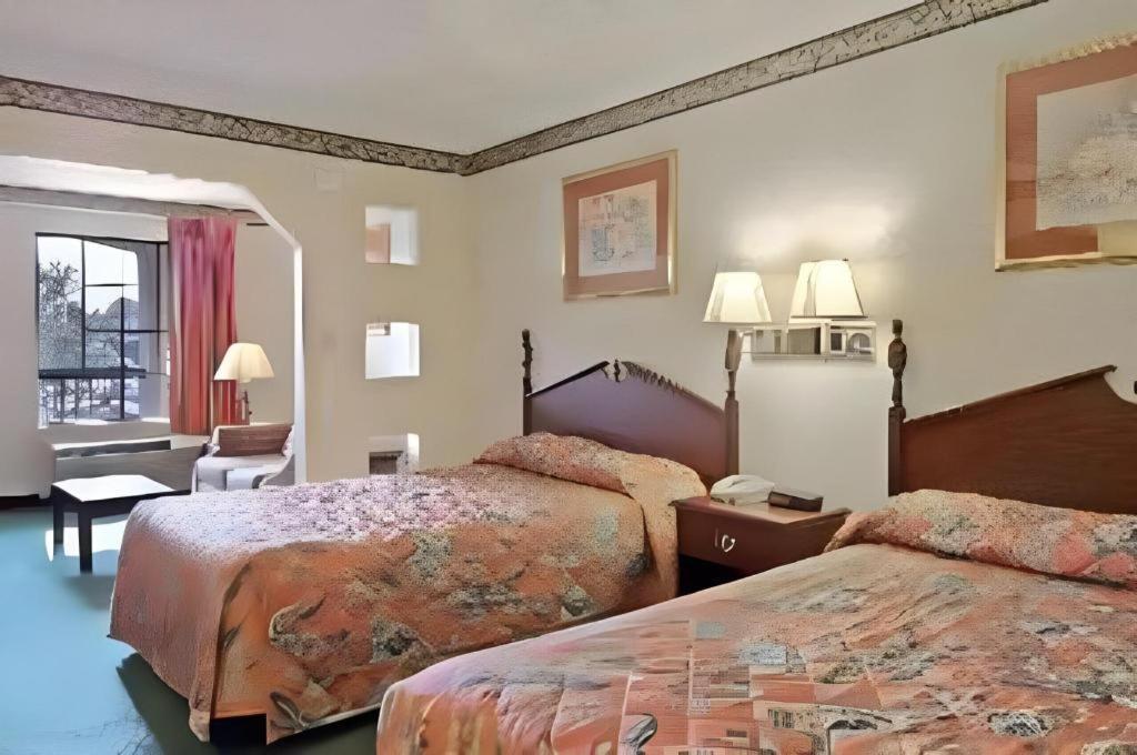 Days Inn & Suites By Wyndham Fort Valley Kültér fotó