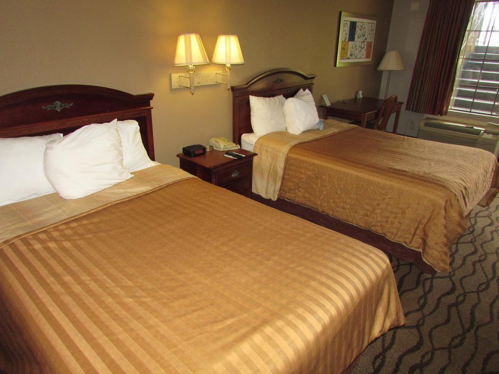 Days Inn & Suites By Wyndham Fort Valley Kültér fotó