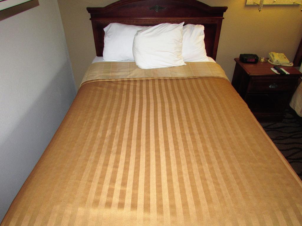 Days Inn & Suites By Wyndham Fort Valley Kültér fotó
